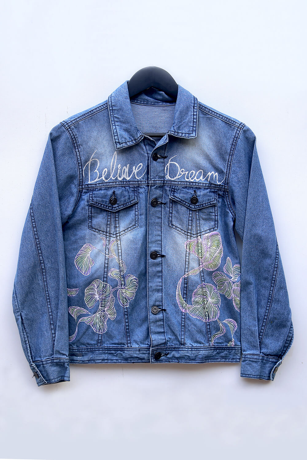 DREAM BELIEVE